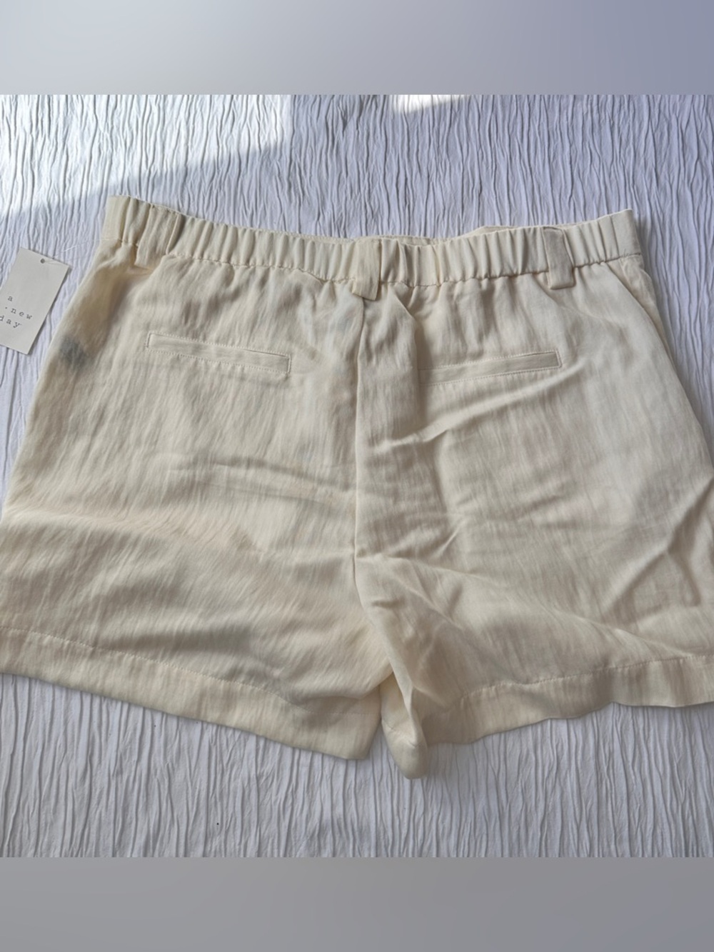 A New Day Cream Ivory Tailored Shorts Size 14 NWT High‎ Rise Summer - Picture 8 of 8